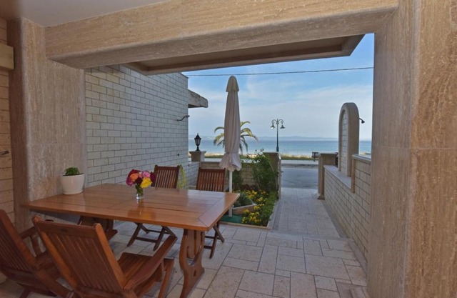 Camellia BeachFront House Potidea