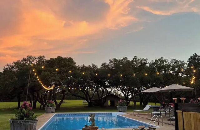 Camellia Cottage @ChandelierOaks a quintessential bridal or honeymoon suite!