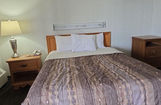 Camelot Court Motel