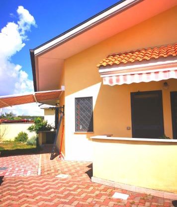 Camera con bagno in Villa