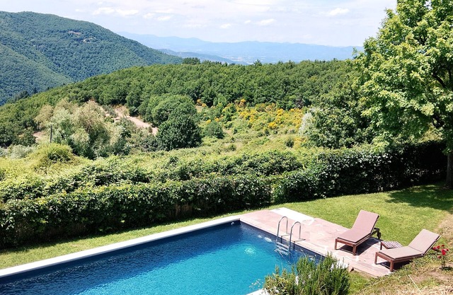 Camera con Bagno, Angolo Giorno, Loggia Esterna, Vasca Idromassaggio e Piscina