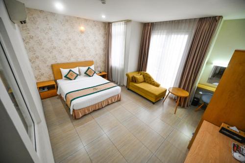 Camila Airport Hotel