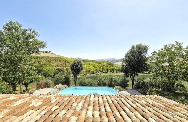 "Campanula" Villa With Panoramic Pool in Fermo