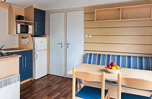 Camping Coeur de Vendée **** - Acogedora casa móvil de 3 habitaciones para 5 personas