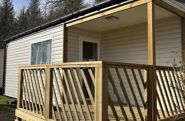 Camping 3 étoiles - Piscine - ccbbhhi