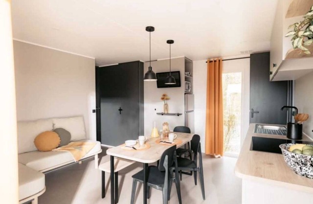Camping 3 étoiles - Piscine - ccbbhed