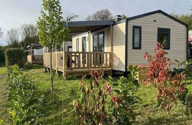 Camping 3 étoiles - Piscine - ccbaeei