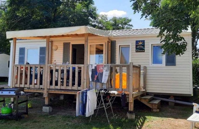 Camping 3 étoiles - Piscine - ccbahic