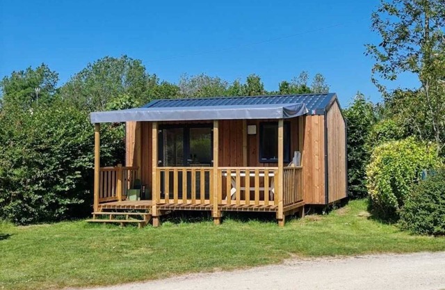 Camping 3 étoiles - Piscine - ccaaaec