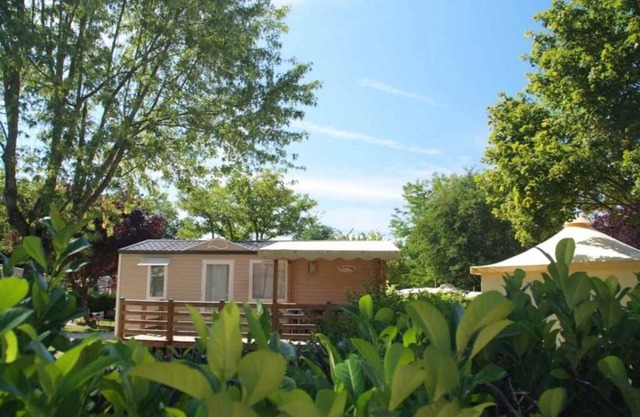 Camping 3 étoiles - Piscine - ccbbige