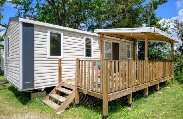 Camping 3 étoiles - Piscine - ccbbigi