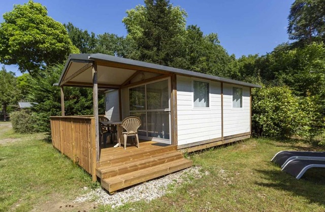 Camping 3 étoiles - Piscine - efaaeg