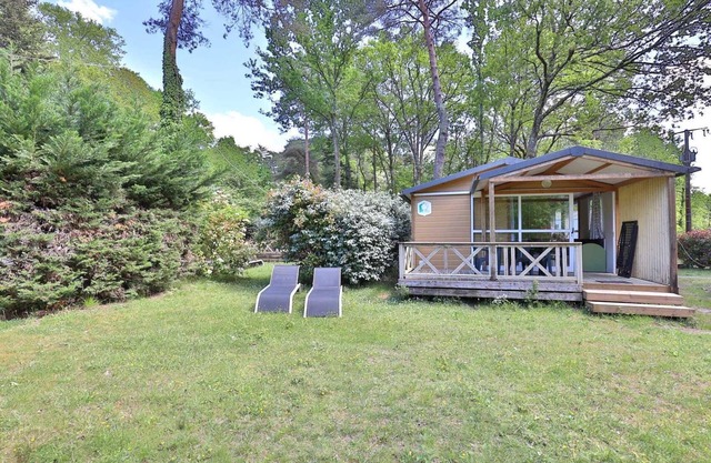 Camping 3 étoiles - Piscine - efaaeh