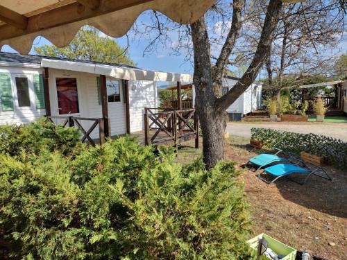 Camping 3etoiles Lac DE STE CROIX GORGES DU VERDON MOUSTIERS STE MARIE ACTVITES NAUTIQUES RANDONNEES