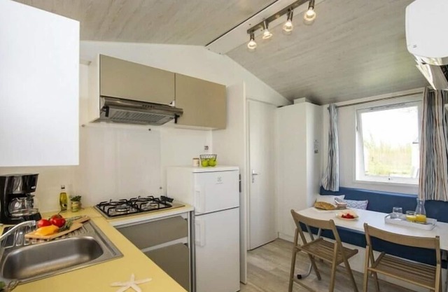 Camping Domaine des Charmilles **** - Acogedor Mobil-Home 3 Habitaciones 5 Personas