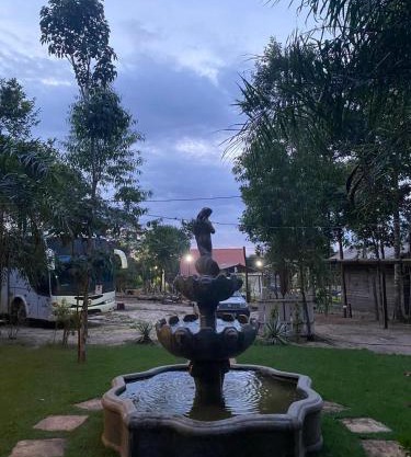 Camping e Pousada Maloca e Rodas