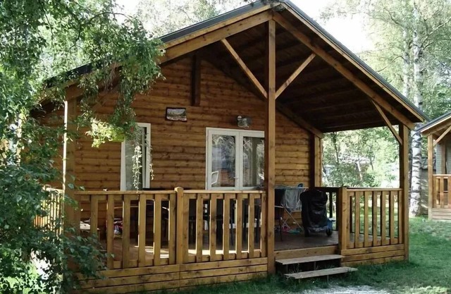 Camping-Caravaneige l'Iscle de Prelles *** - Chalet Grand Confort Type Modulo 28 - 28 m2 / 2 bedrooms - Covered terrace 15 m2 6 people