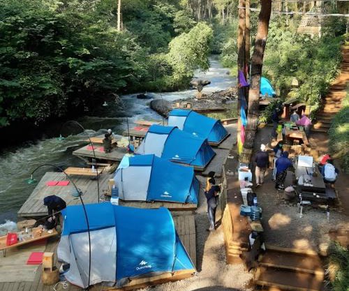 Camping hutan pinus singkur rahong