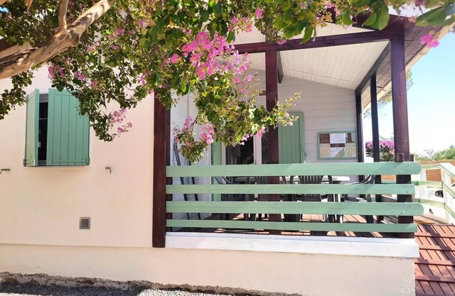 Camping l'Olivier *** - Gîte Prestige 3 bedrooms 6 people