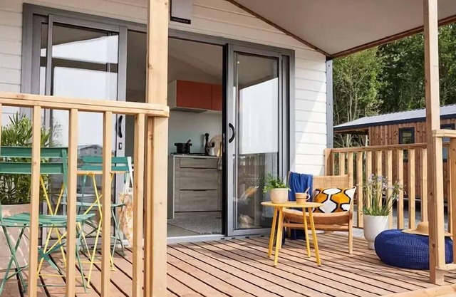 Camping le Damier *** - Mobile home Genevrier 30m2 - 2 bedrooms - covered terrace + Air conditioning 4 people