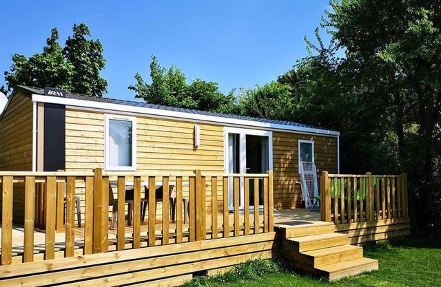 Camping l'Ile Cariot *** - Casa móvil PRM de 3 habitaciones para 6 personas