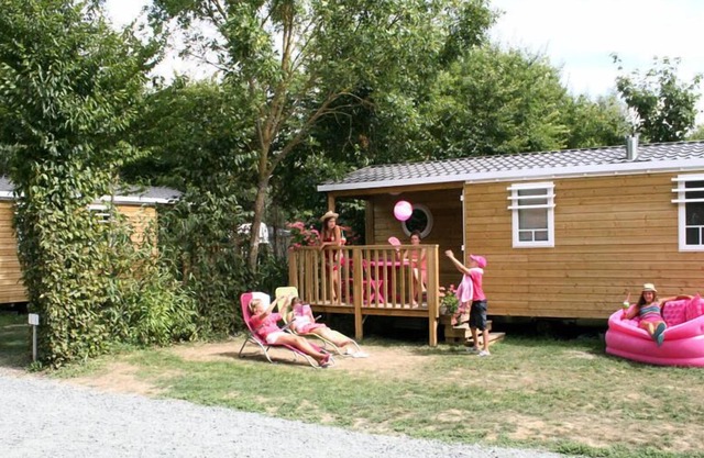Camping l'Ile Cariot *** - Casa móvil 4 piezas 6 personas