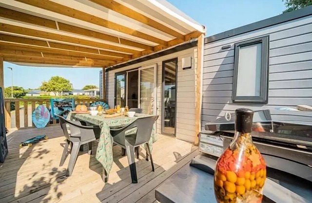 Camping L'Océan ***** - Mobil Home Authentic 3 Rooms 4/5 People