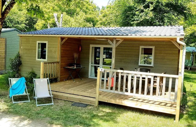 Camping La Venise Verte **** - PREMIUM chalet 48 m² (3 bedrooms) including semi-covered terrace + TV + LV + Air conditioning + Plancha 6 people