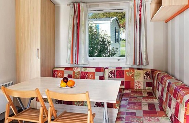 Camping Le Bois de Pleuven **** - Casa móvil Apartamento clásico de 4 habitaciones 6 personas