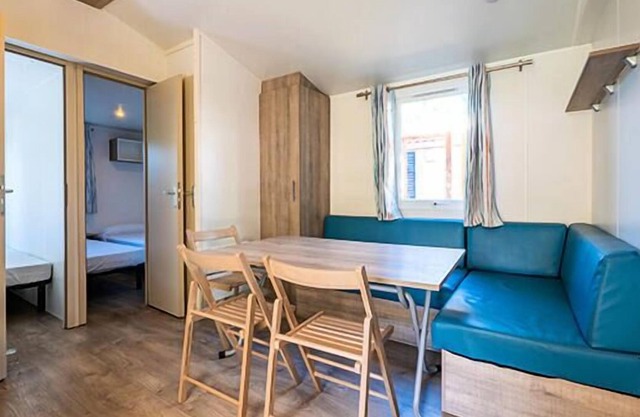 Acampar de madera Pleuven **** - Casa móvil Cozy 4 Habitaciones 6 Personas