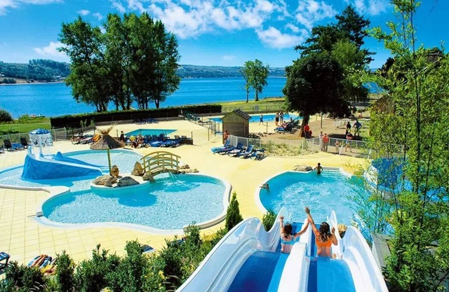 Camping Le Caussanel* - Loggia Classic 26m² - Uncovered terrace - air conditioning - TV for 4 people