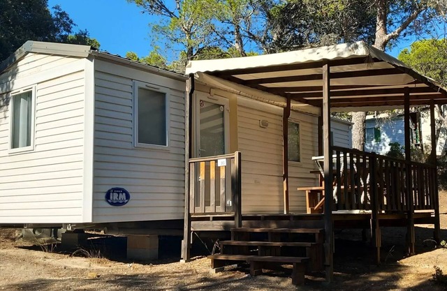 Camping Le Pinada *** - Mobil Home TITANIA CLIM - 2 bedrooms - 24m2 - 5 people