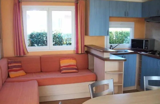 Camping Le Roc *** - Mobil Home Essentiel Grand Large - 3 Bedrooms - 35 m2 8 persons