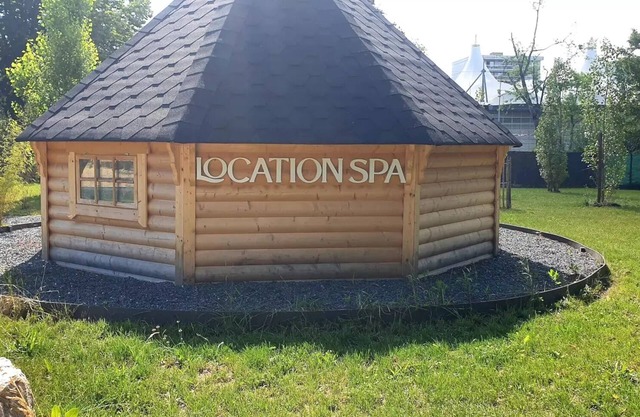 Camping Le Rochat*** - 1-room wooden chalet for 3 people with air conditioning
