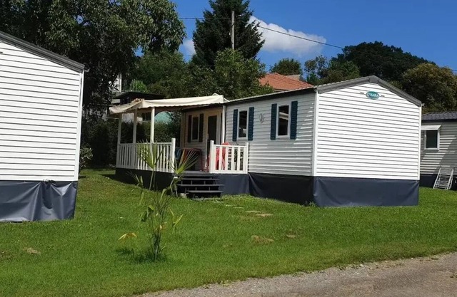 Camping Le Vieux Berger ** - casa Trio móvil 4 Habitaciones 6 Personas