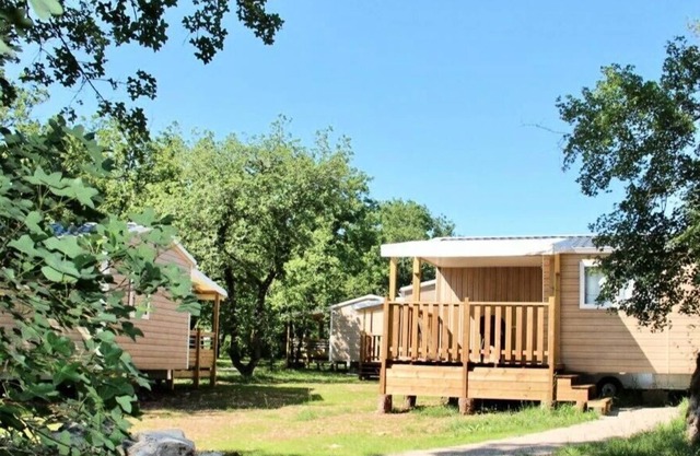 Camping Les Cigales*** - Loggia Premium Cottage 3 rooms 4 people Air-conditioned