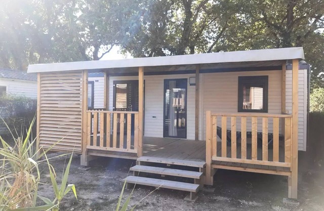Camping Les Brillas *** - Casa móvil de 4 habitaciones para 6/8 personas