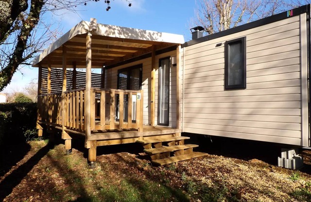 Camping les Poutiroux **** - Bahia Luxe 5 personnes
