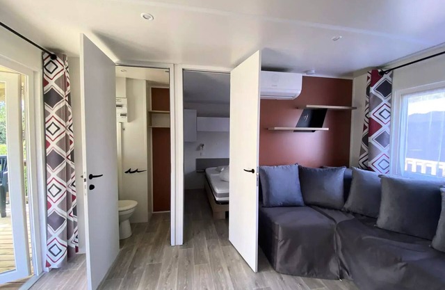 Camping maeva Escapades La Clairière **** - Premium Mobile Home 3 Rooms 4 People + TV