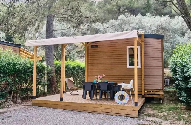 Camping La Vallée Heureuse *** - Casa móvil Premium 4 habitaciones 6 personas