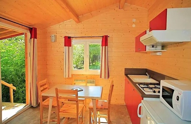 Camping Sunêlia La Clémentine **** - Chalet Prestige 35m² - 2 chambres 5 personnes