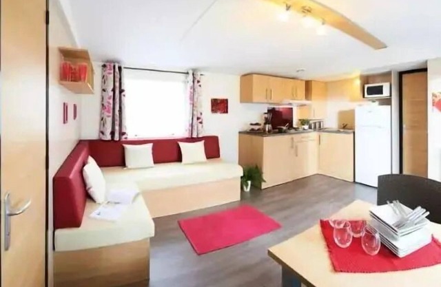 Camping Vert Gapeau **** - Mobil BAMBOU climatisé 2 SDB 2 chambres (33m²) 6 personnes