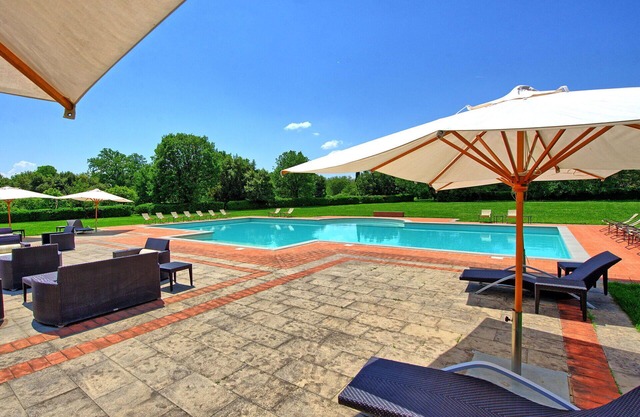 Campoleone 15 - Apartment on historical property near Arezzo, Tuscany