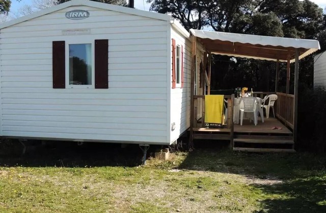 Camping Domaine de Gajan **** - Casa móvil 3 Habitaciones 5 Personas