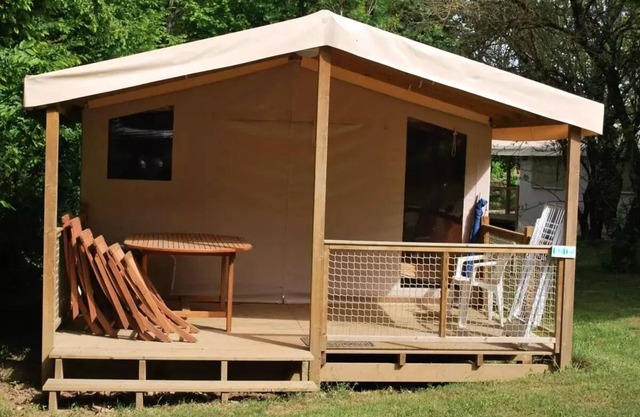 Campsite Flower Les Nauves*** - Lodge Standard 3 rooms 5 people Without Sanitary