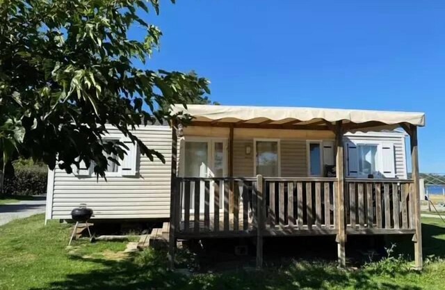 Campsite Flower Le Port de Neuvic *** - Comfort mobile home 36m² (3 bedrooms - 6/7 people) 2 bathrooms + covered terrace for 7 people