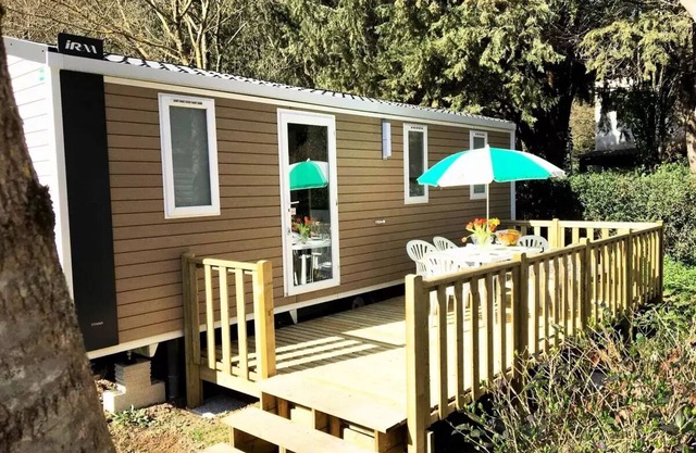 Campsite Flower les Tomasses**** - Mobil home Confort 3 rooms 4/6 people