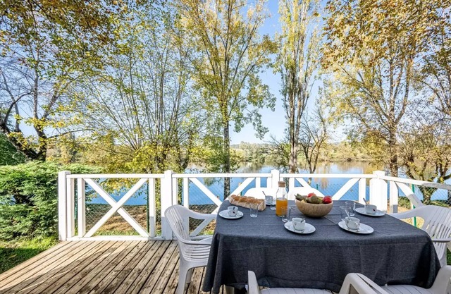 Campsite maeva Getaways Les Bö-Bains **** - Mobile home with river view 3 rooms for 4/6 people