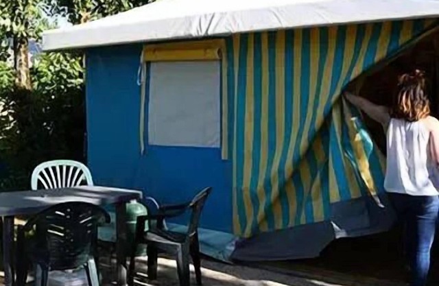 Camping *** Cendrée Gaviota - Bungalow Toilé 3 Habitaciones 4 Personas