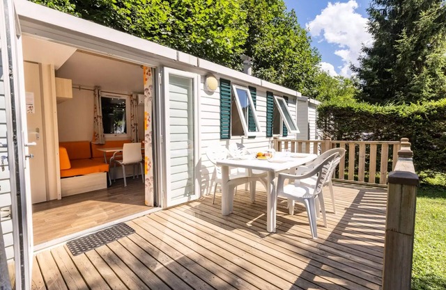 Campsite Le Château de Rochetaillé **** - Mobil home Comfort Compact - 2 bedrooms 4 people